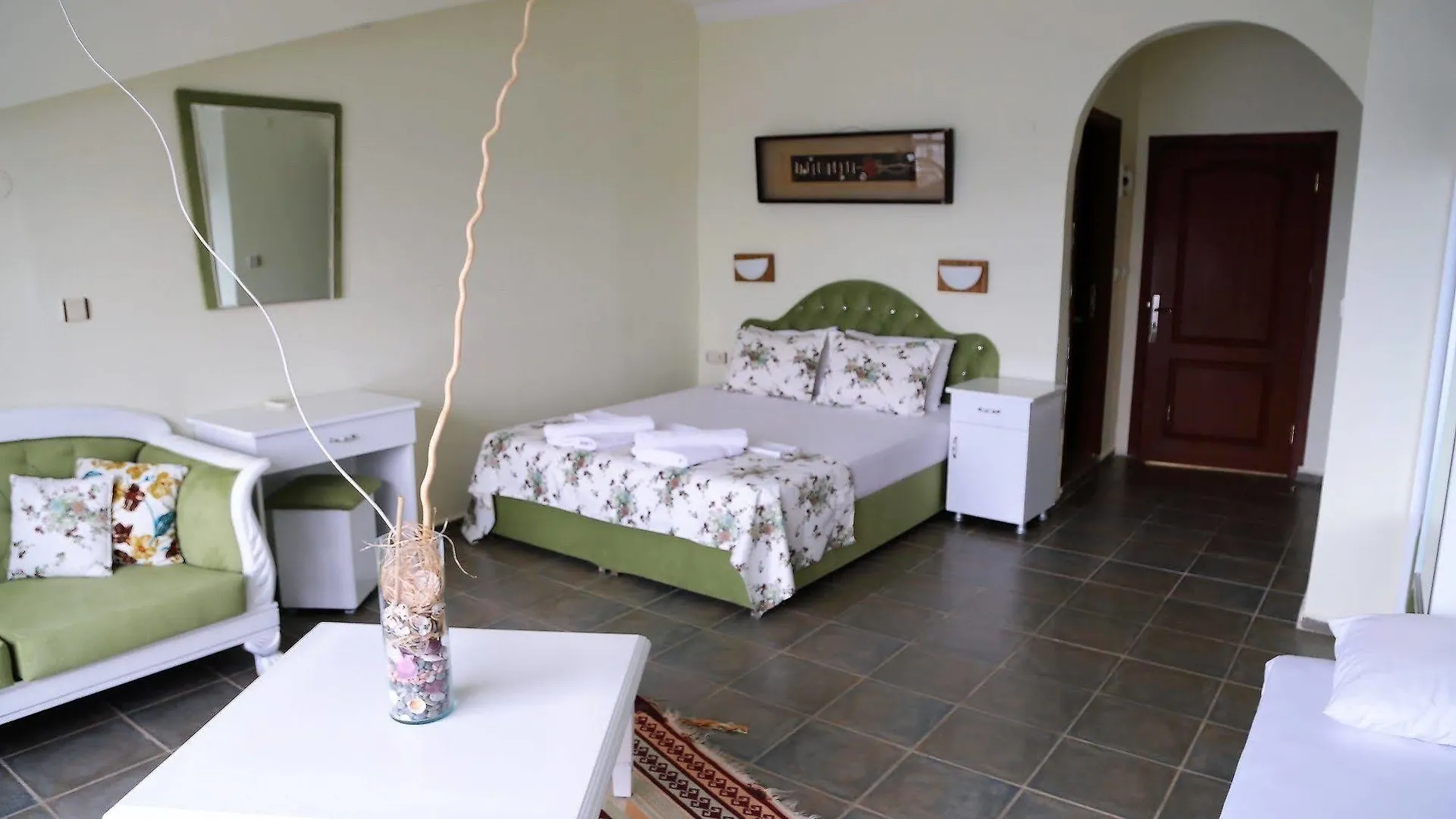 Dolphin Hotel Selimiye